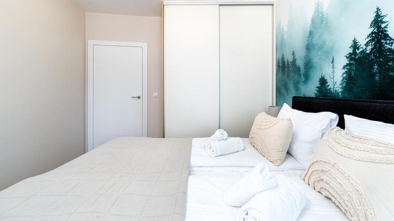 Apartamenty Good Time - Stone Hill IV シクラルスカ・ポレンバ エクステリア 写真